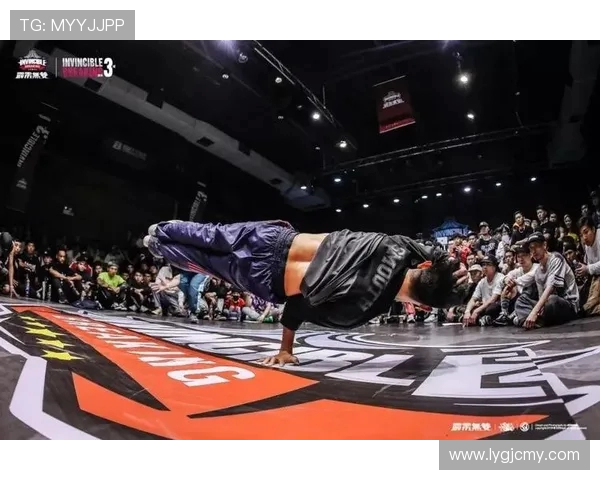 北京极限运动队在世界街舞大赛中以71分稳居积分榜首位