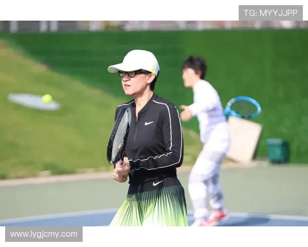 南京网球队荣登全国网球配合排行榜第五名展现实力与团队精神
